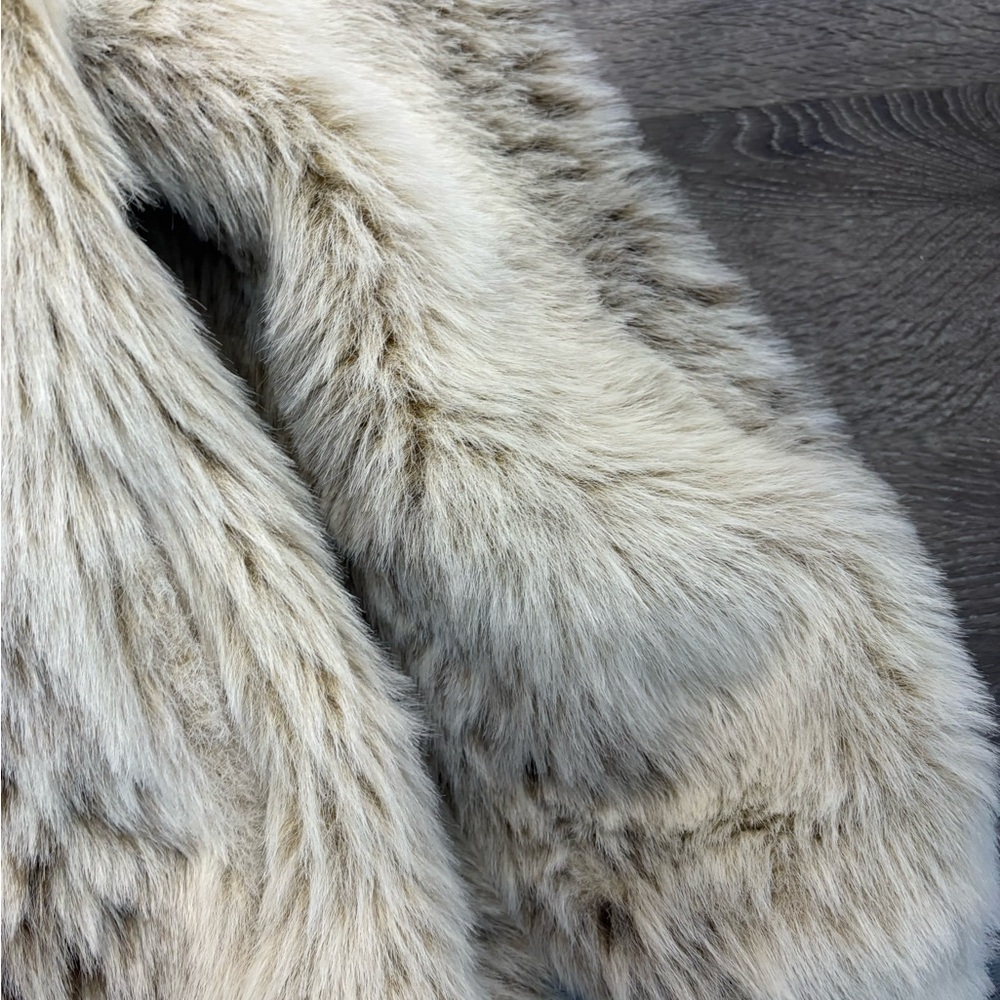 Luxurious Cream & Brown Faux Fur Teddy Jacket by Monteverdi - Picture 8 of 8
